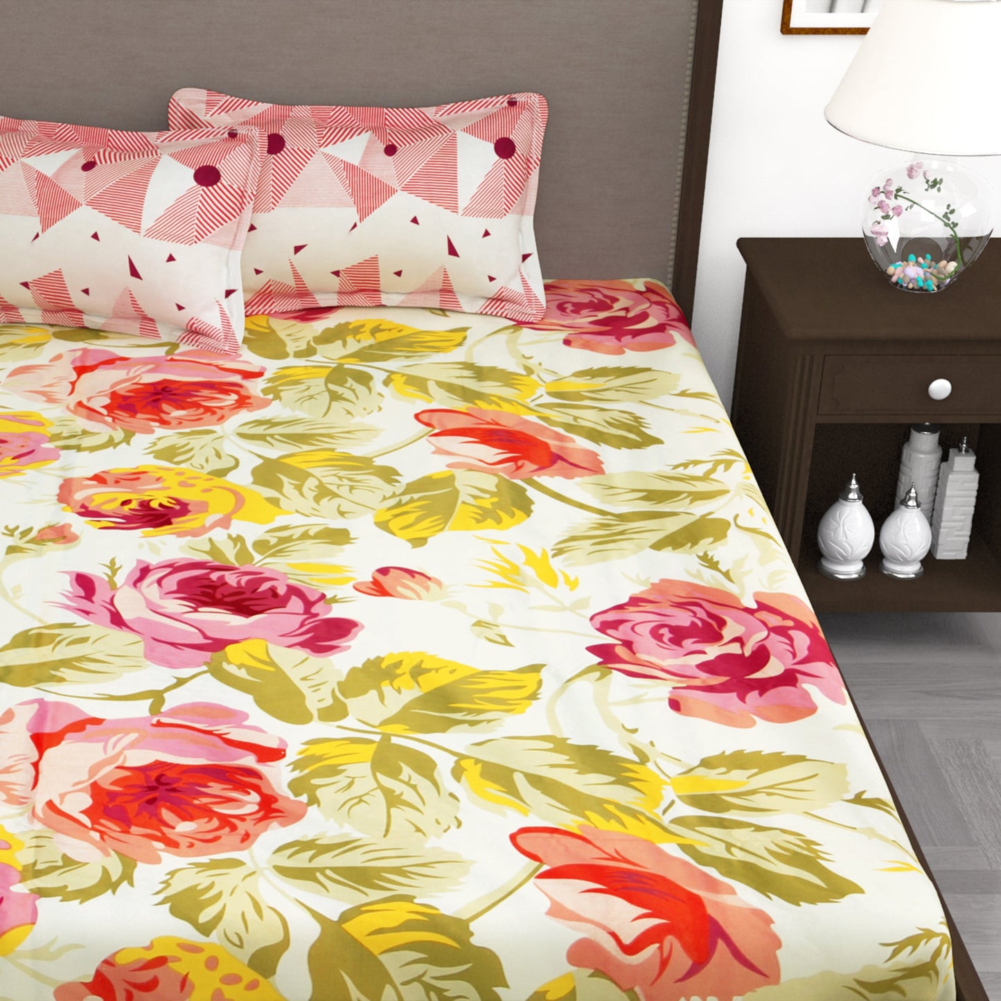 210 TC Cream Floral 1 King Size Bedsheet With 2 Pillow Cover