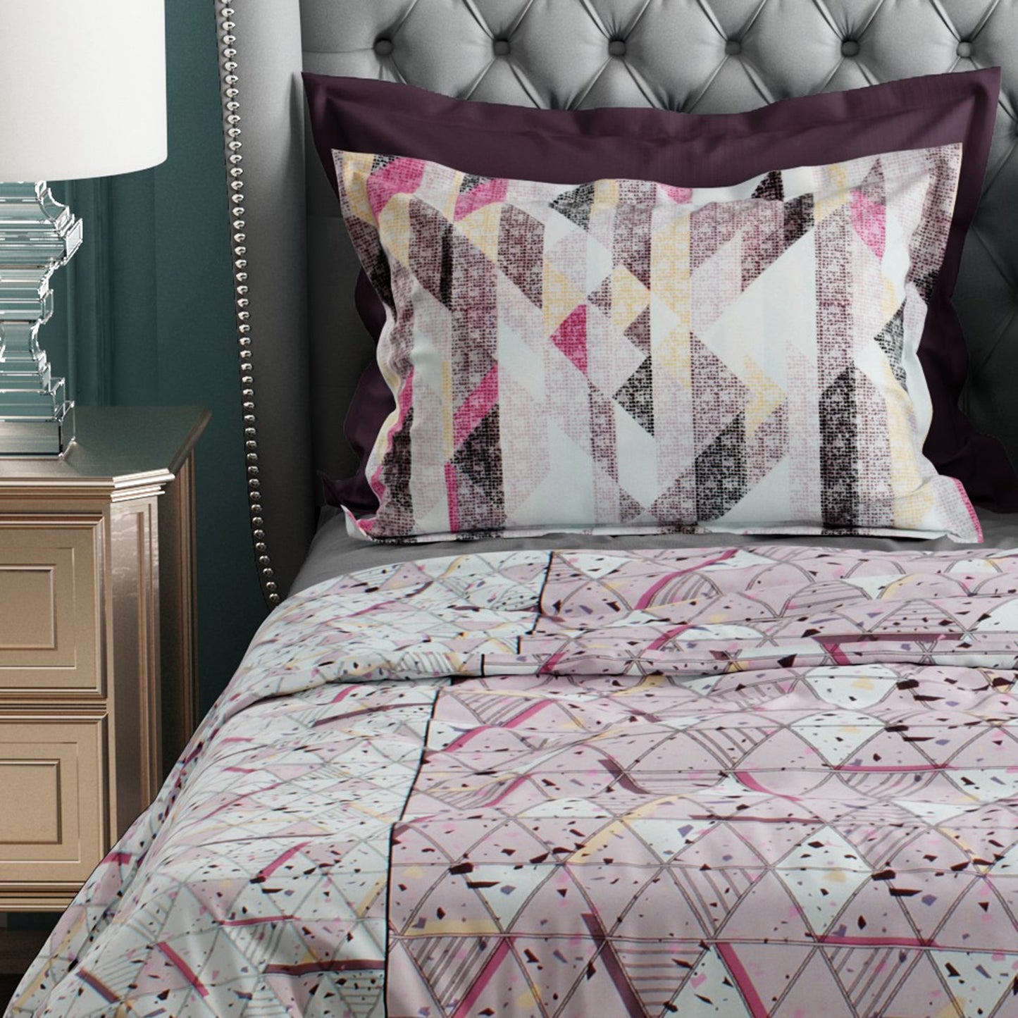 Studio Luxurious 144 TC 100% Cotton Pink Double Bedsheet