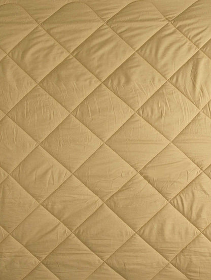 200 GSM Red & Beige Microfibre Reversible Single Comforter