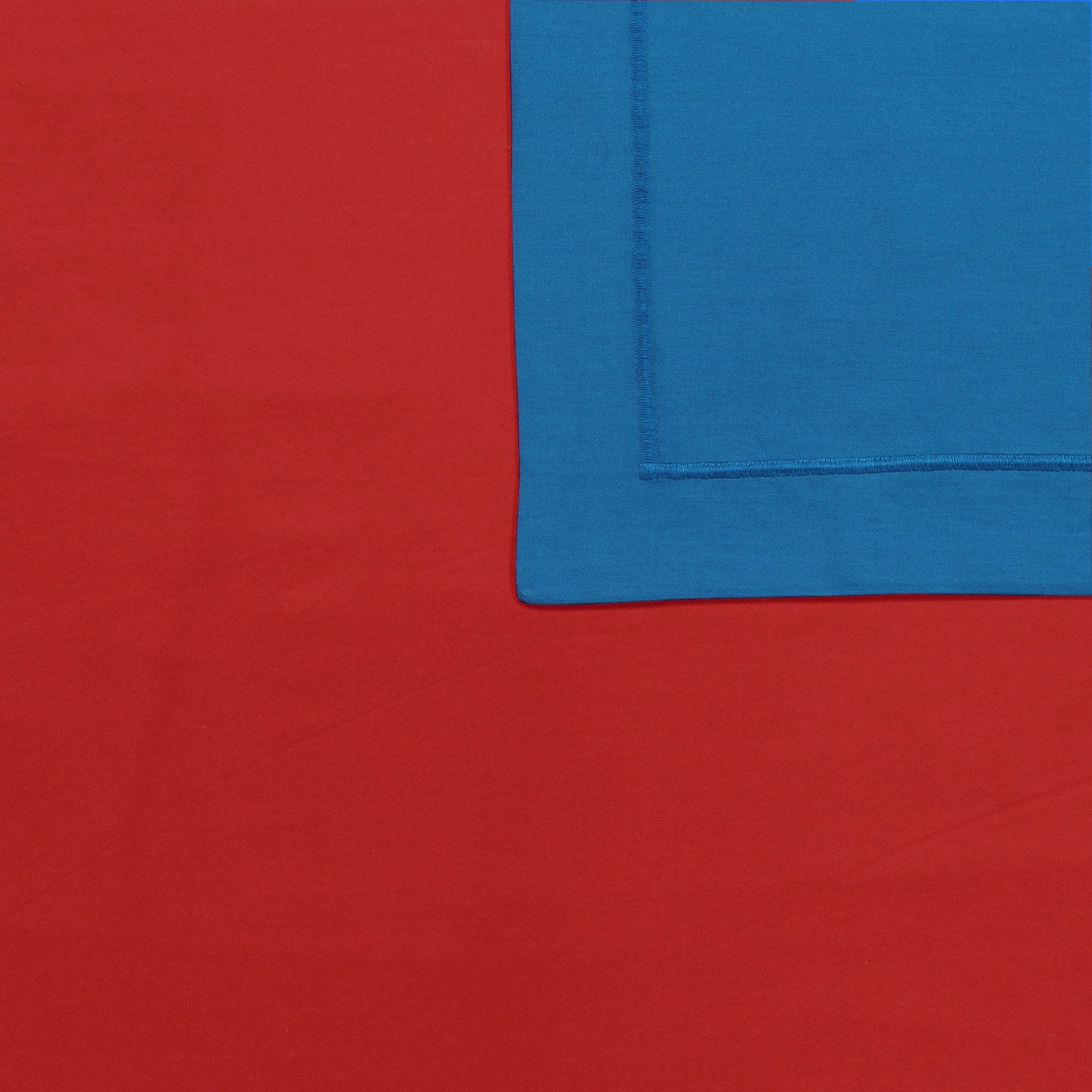 PAVO Tranquil Solid Luxurious King Bedsheet (Red and Blue)