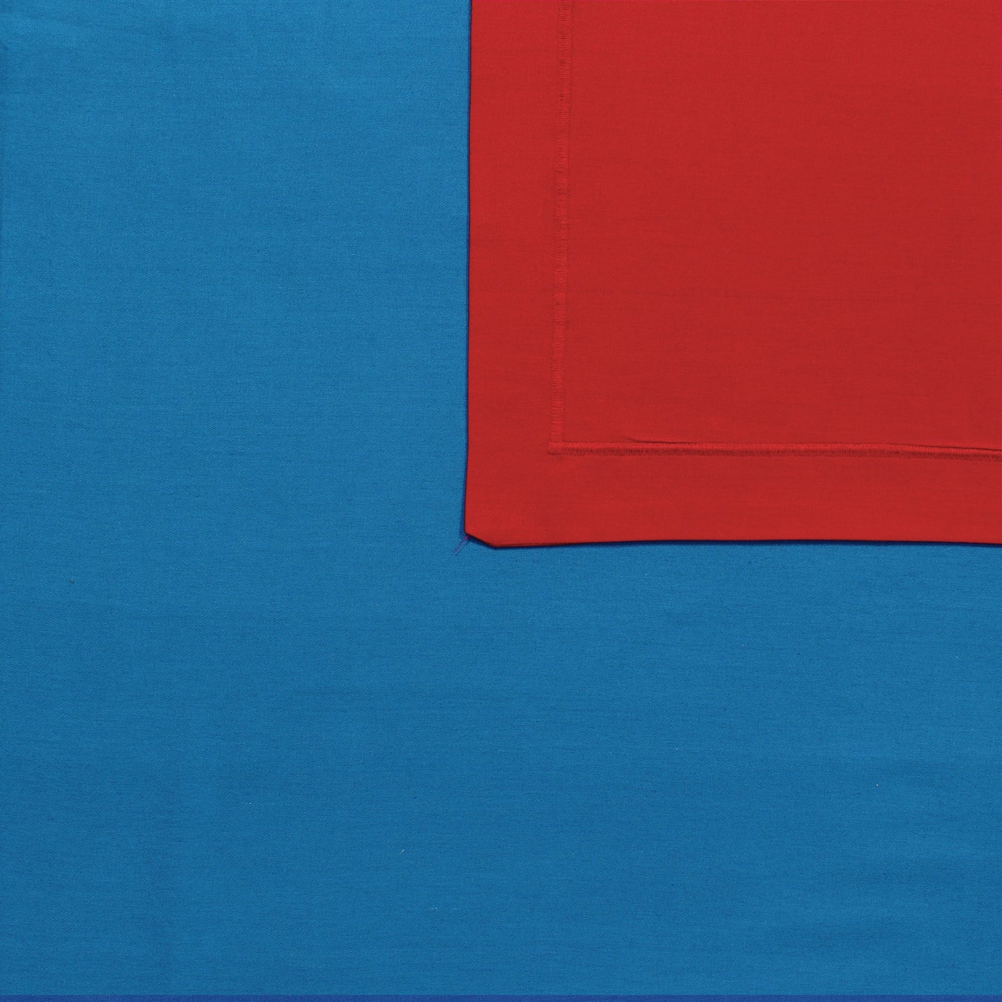 PAVO Tranquil Solid Luxurious King Bedsheet - Blue and Red