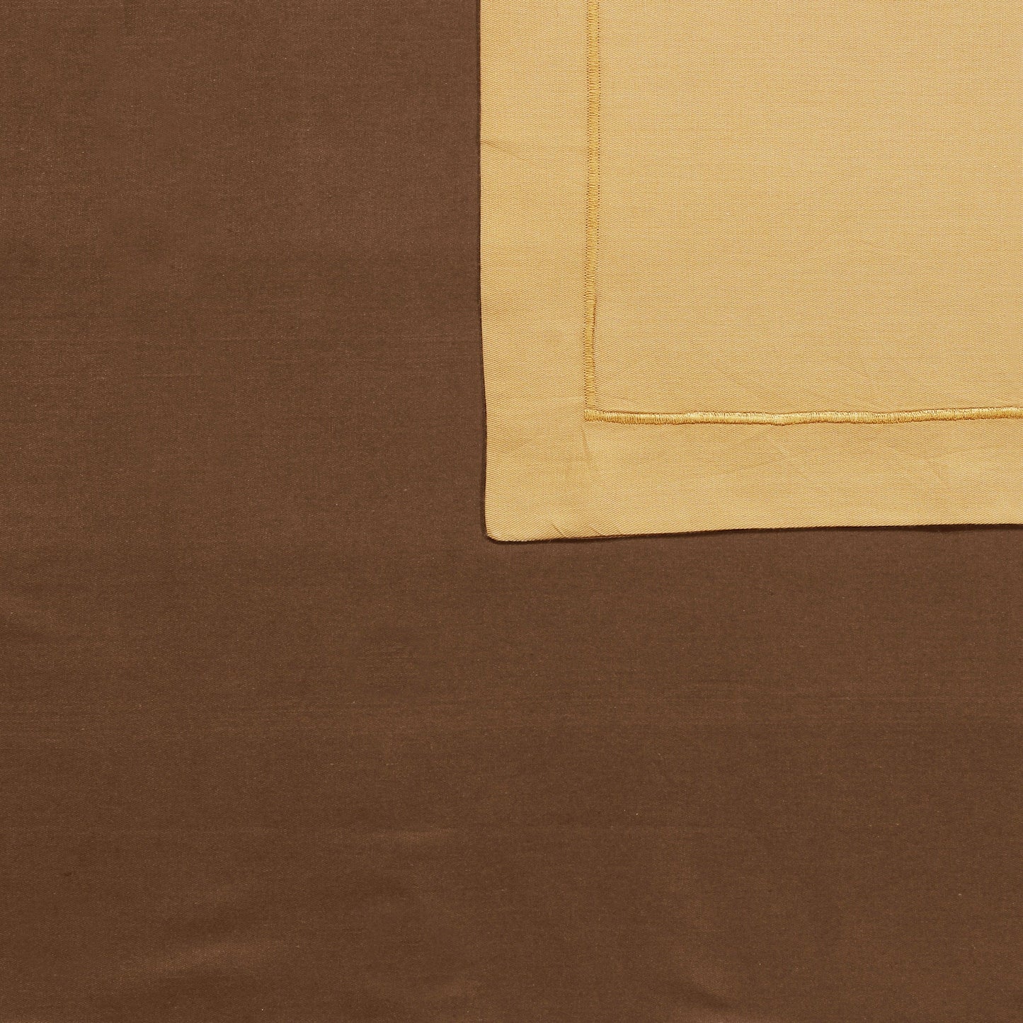 PAVO Tranquil Solid Luxurious King Bedsheet Coco (Brown and Beige)